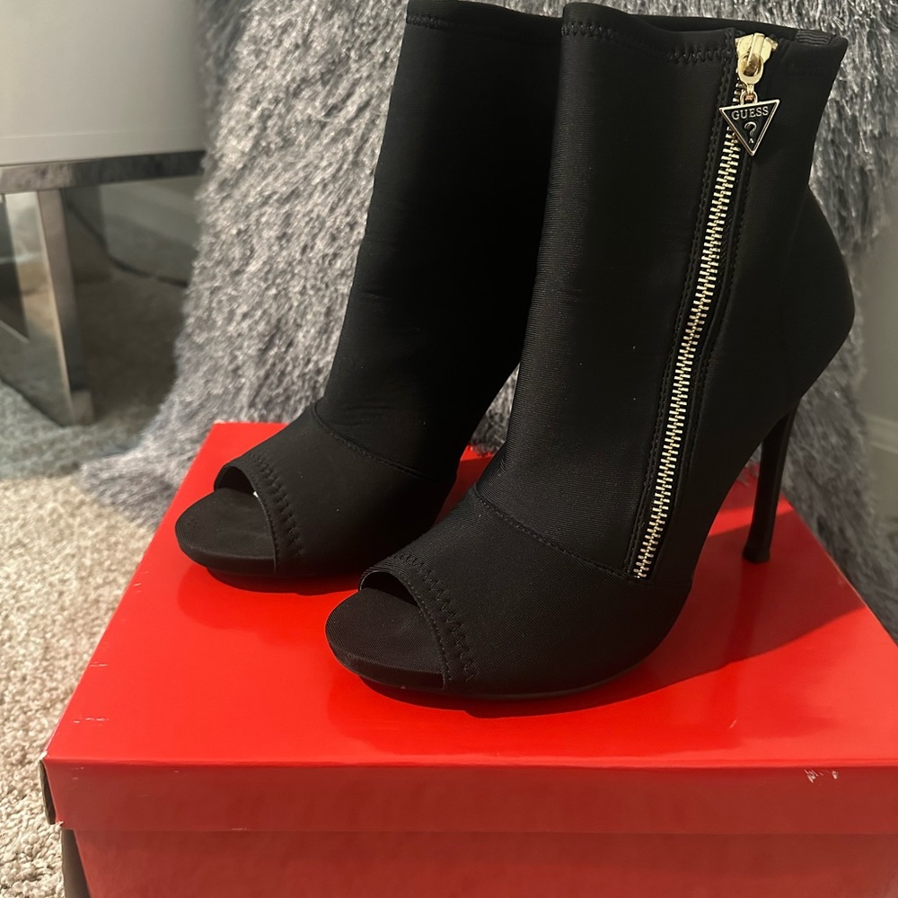 Womens Guess GFLYNX boots